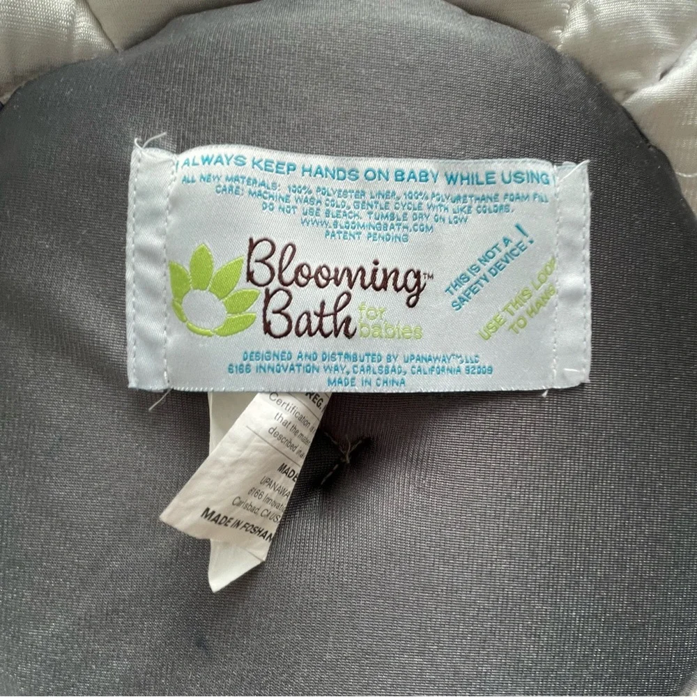 Blooming Bath For Babies Lotus Bath Seat Grey